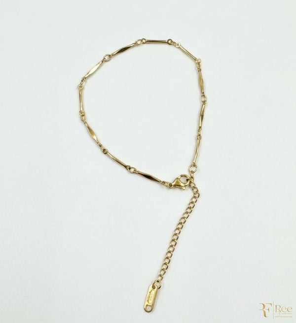 Elegant Gold Link Chain Bracelet
