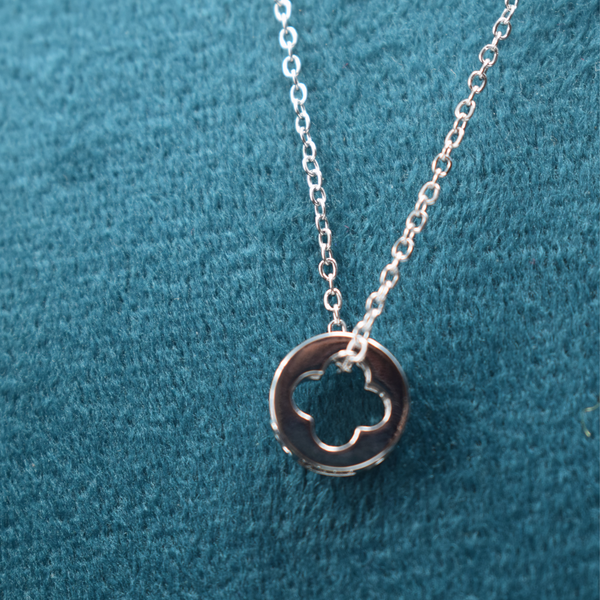 Pure Clover Halo Pendant