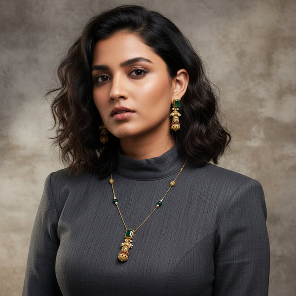 Emerald Royale Drop Necklace Set
