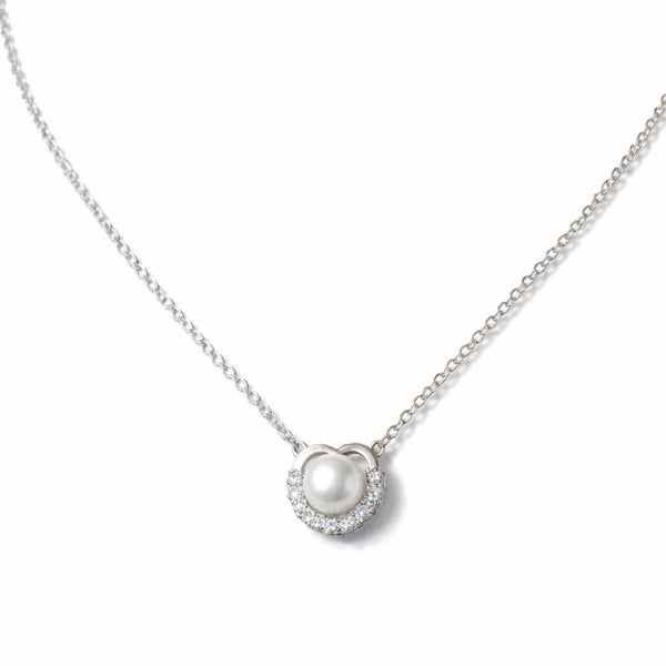 Elegant Pearl Halo Necklace