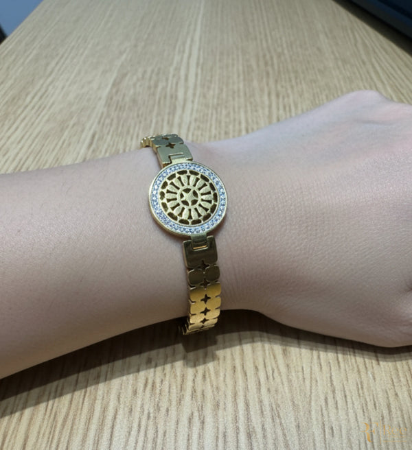 Royal Charm Gold Bracelet