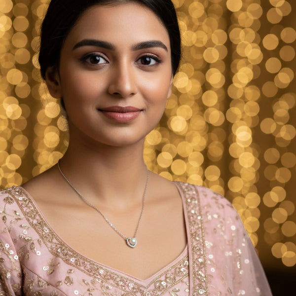 Elegant Pearl Halo Necklace